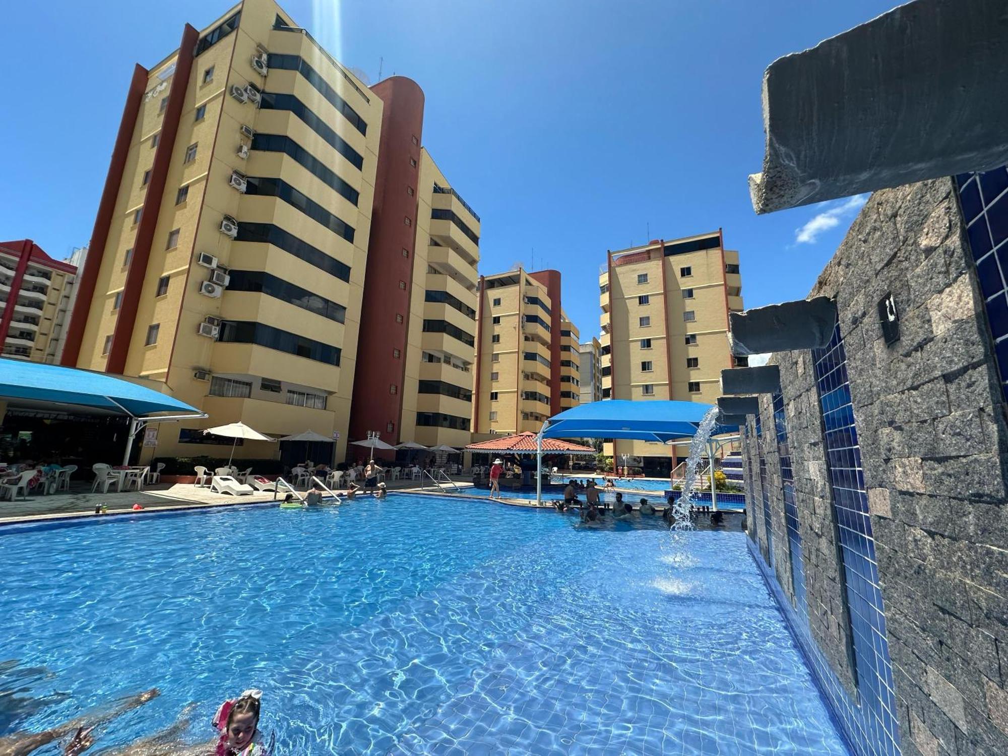 Apartamento Parque Aguas Quentes - 2 Com Ar-condicionado